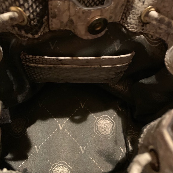 Vince Camuto - Picture 8 of 8